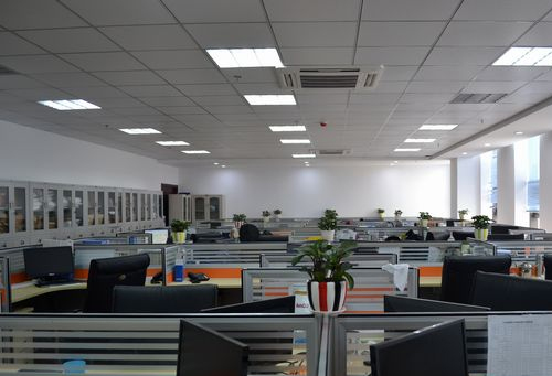 無(wú)管道無(wú)機(jī)房過(guò)濾系統(tǒng)：泳池過(guò)濾設(shè)備的技術(shù)革命:泳池設(shè)備
